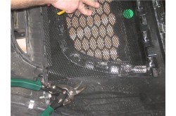 Сетка в бампер Toyota RAV4 с установкой