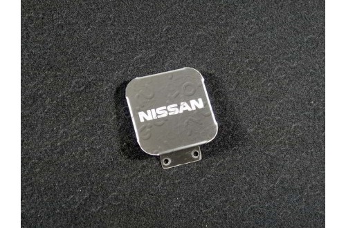 Заглушка фаркопа с логотипом Nissan