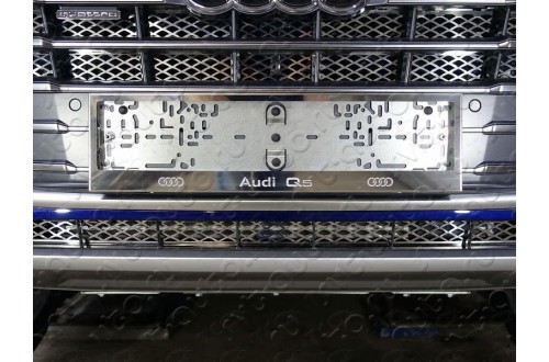 Рамка номерного знака Audi Q5
