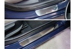 Накладки на пороги Hyundai Elantra