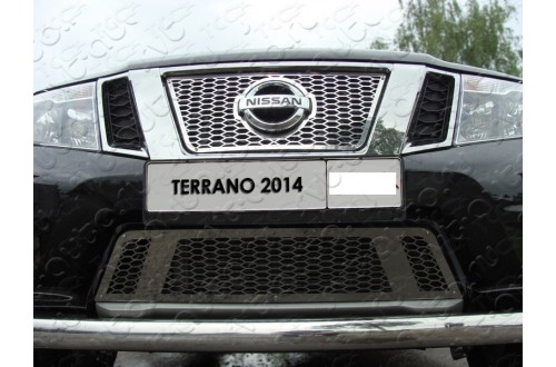 Решетка радиатора Nissan Terrano 3 верхняя