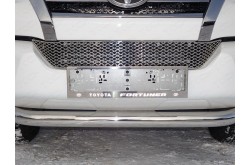 Решетка радиатора Toyota Fortuner 2 внутренняя
