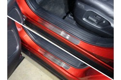 Накладки на пороги Mazda CX-9