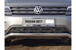 Решетка радиатора Volkswagen Tiguan 2 верхняя