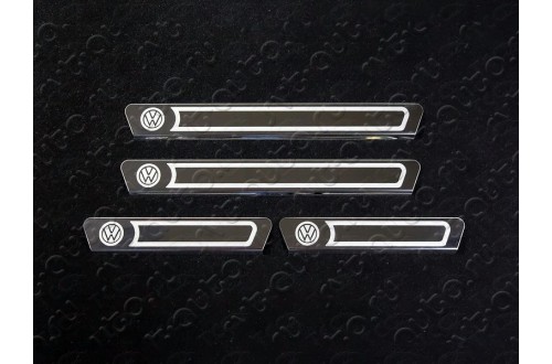 Накладки на внешние пороги Volkswagen Polo