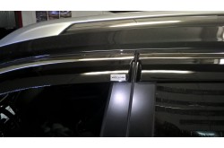 Оригинальные дефлекторы окон с нержавеющим молдингом Nissan X-Trail T32