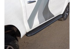 Пороги алюминиевые Toyota Hilux 2015