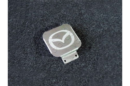 Заглушка фаркопа с логотипом Mazda
