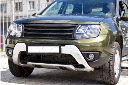 Решетка радиатора Renault Duster с черной сеткой