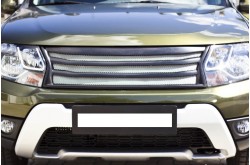 Решетка радиатора Renault Duster с сеткой металлик