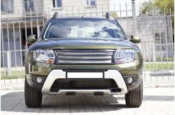 Решетка радиатора Renault Duster с сеткой металлик