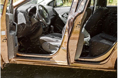 Накладки на внутренние пороги дверей Lada Xray