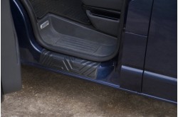 Накладки на пороги дверей Volkswagen Transporter T5 рестайлинг