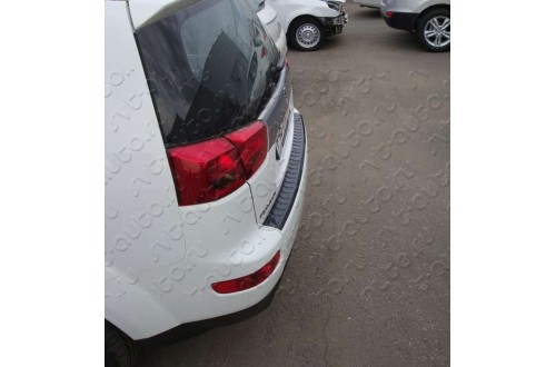 Накладка на задний бампер Peugeot 4007