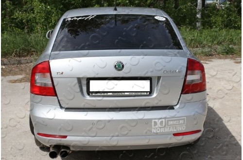 Накладка на задний бампер Skoda Octavia A5