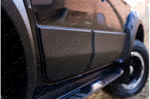 Молдинги дверей Mitsubishi L200 5 дорестайлинг