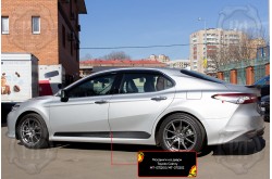 Молдинги на двери Toyota Camry XV70