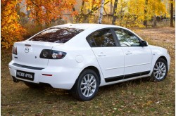 Накладка на задний бампер Mazda 3 BK седан  рестайлинг