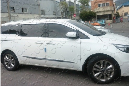 Хромированные накладки на двери Kia Carnival 3